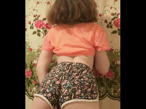 ❤️ Babi ifanc rhywiol yn tynnu ei siorts ar gamera ️❌ Rhyw super ar cy.hentaibar.ru ❌❤